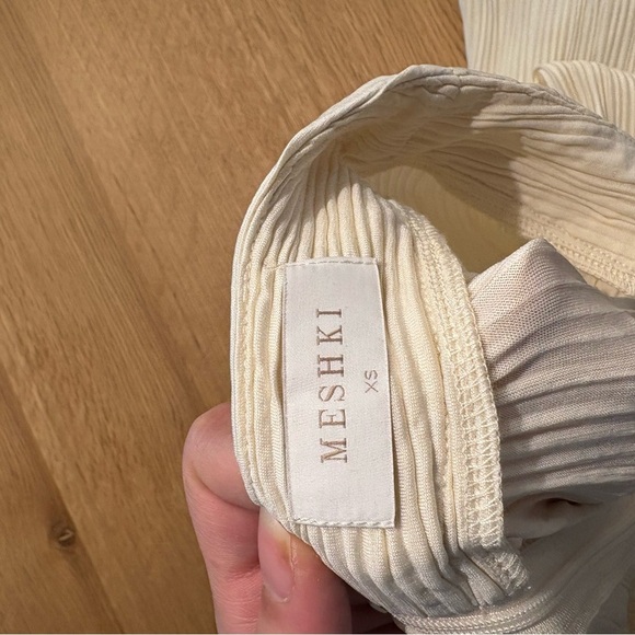 Meshki Mehru Pleated Pants - Picture 9 of 11